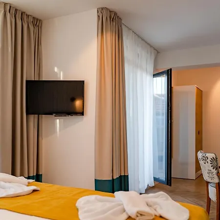 Hotel Family Laxo 2*